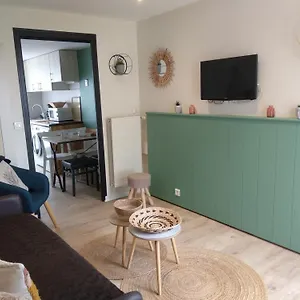 https://charmant-logement-vue-mer-avec-chambre-et-terrasse.inbrittany.com